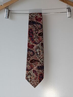 Liberty Vintage Maroon and Navy Cotton Tie Paisley Design